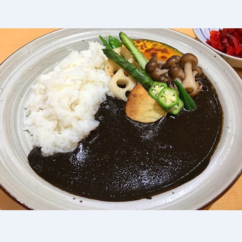 うま味 割烹 黒カレー（中辛）